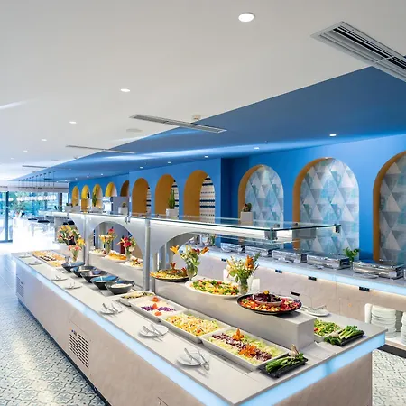 Gloria Palace & 5* Golem (Tirana)