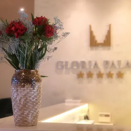 Gloria Palace & Ξενοδοχείο Golem (Tirana)